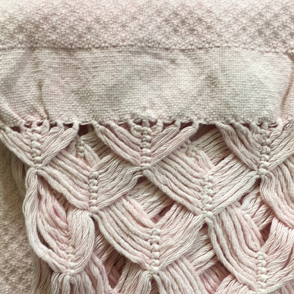 Pink Cotton Throw - Picture 3 of 4